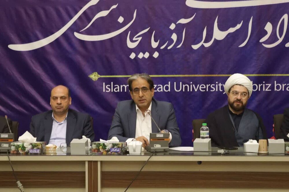 معاون استاندار آذربایجان شرقی: دانشگاه‌ها باید کانون پویایی 
