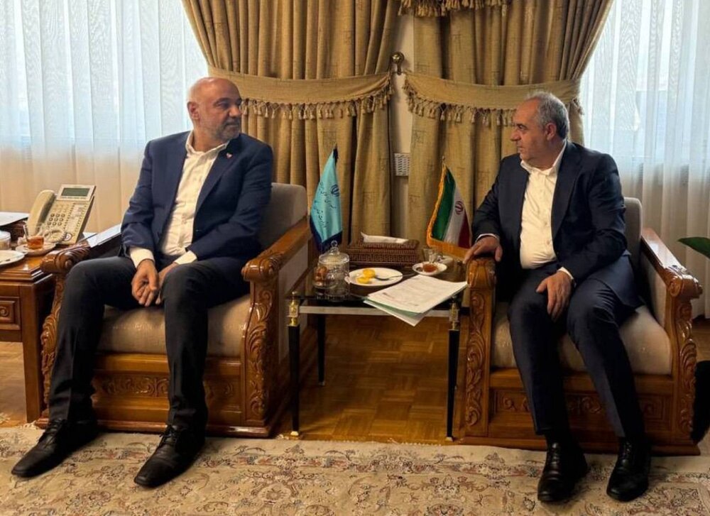 اجرایی‌سازی پروژه بازتوانی نیروگاه تبریز یک مطالبه جدی است