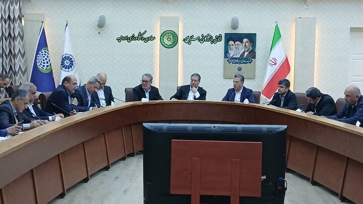 استاندار آذربایجان غربی: موانع پیش‌روی تولید در استان رفع شود