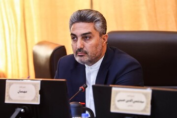 نماینده ارومیه در مجلس بر پرهیز از حاشیه‌های سیاسی و تمرکز بر ارتقای کارآمدی تاکید کرد