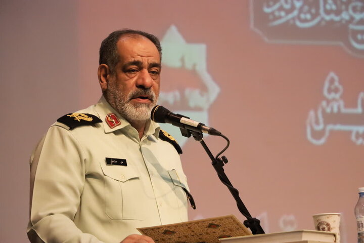 پیروی از نهضت عاشورا و مقاومت ملی، عامل اصلی پیروزی بر جبهه شیطان است