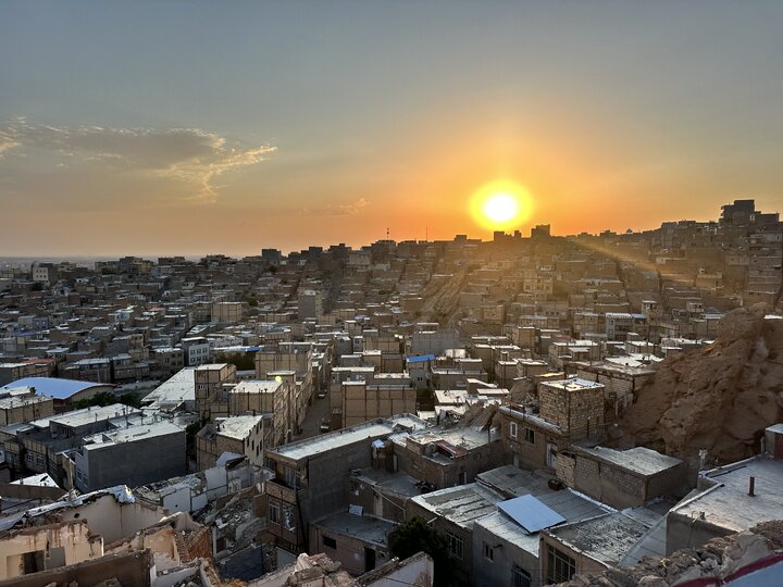 ملازینال؛ زندگی زیر سایه آوار، انتظار از مسئولان قصرنشین زیر سقف‌های ترک‌خورده