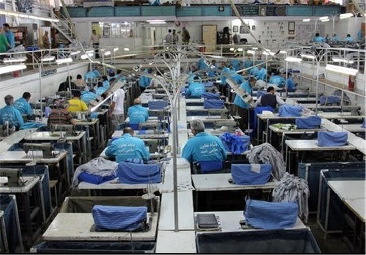 اشتغال ۷۰۰ نفر در قالب زندان باز در کارگاه‌های آذربایجان‌غربی