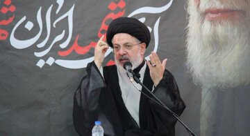 مدیرکل اوقاف و امور خیریه آذربایجان شرقی: قائد شهید امت، فقیهی به وسعت تاریخ بود