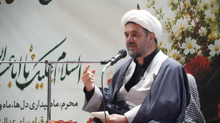 مدرس حوزه و دانشگاه: تشییع پربرکت رهبر شهید انقلاب انرژی مضاعفی به جبهه مقاومت بخشید