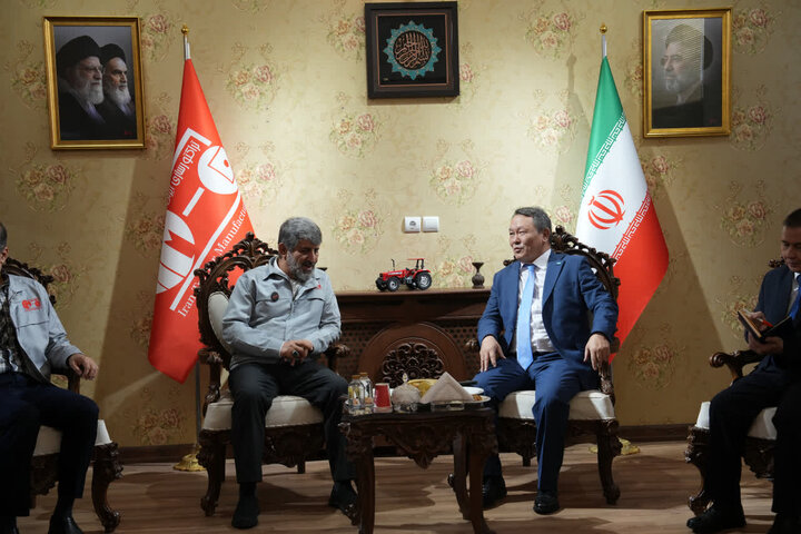ضرورت ایجاد یک خط تولید مشترک تراکتور در خاک قزاقستان