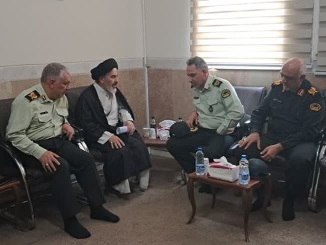 امام جمعه ارومیه: آرامش جامعه مرهون فداکاری کارکنان فراجاست