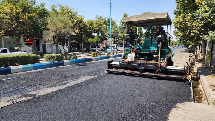 رئیس کمیسیون عمران شورای شهر خوی: ۲۸۰ هزار مترمربع از معابر خوی آسفالت شد
