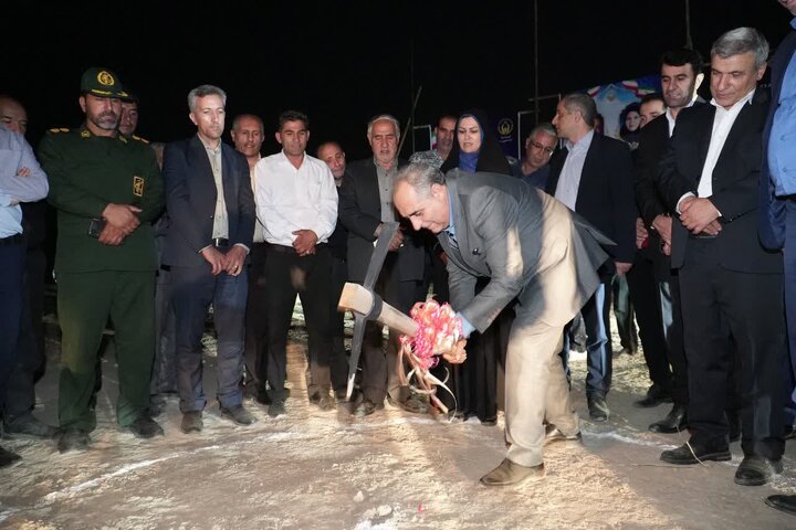 کلنگ نیروگاه خورشیدی ۳ مگاواتی لیلان به زمین خورد/توانمندسازی مددجویان با درآمد نیروگاه