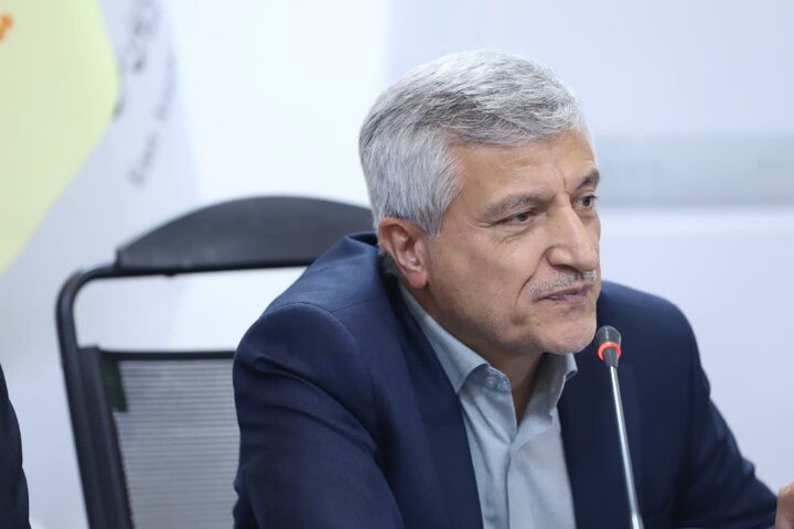 مسئولان باید مسیر فعالیت فعالان اقتصادی را تسهیل کنند