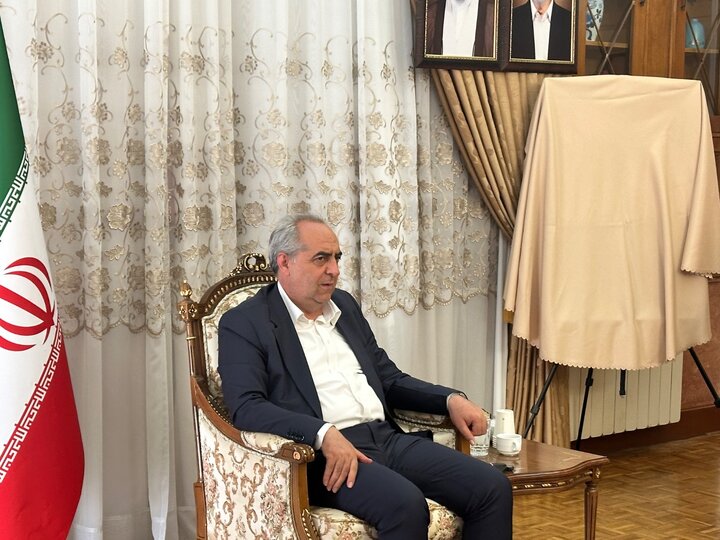 استاندار آذربایجان‌شرقی: هر روز برای دولت، روز صنعت، معدن و تجارت است