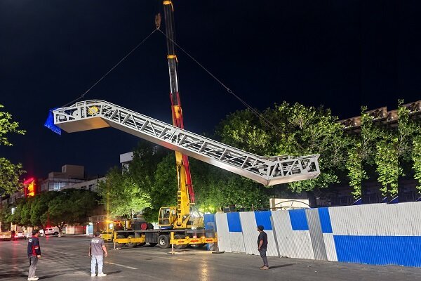 خدماتدهی مترو و اتوبوسهای بی آر تی به مدت یک ماه رایگان شد