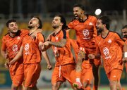 کاراگستر فصل را با باخت آغاز کرد