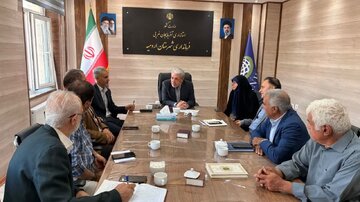 فرماندار ارومیه: موانع صادرات محصولات کشاورزی شناسایی و رفع شود