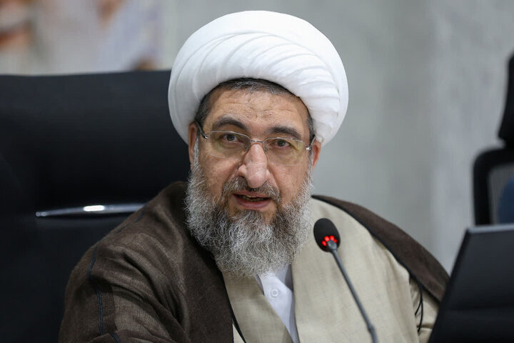 امام جمعه تبریز: مسئولان برای اداره نظام اسلامی باید از حکمت و عقلانیت بهره ببرند