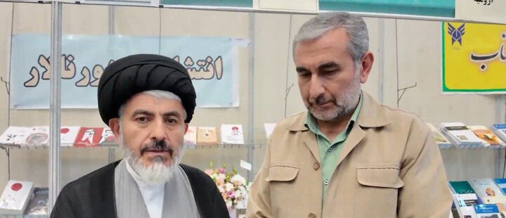 امام جمعه ارومیه: برپایی نمایشگاههای کتاب در استان تداوم یابد