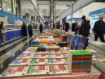 هجدهمین نمایشگاه کتاب ارومیه؛ نبض کتابخوانی زیر سایه قیمت‌ها