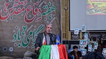 فرماندار ارومیه: انتقال درست مفاهیم و ارزش‌های دفاع مقدس به نسل جوان ضروری است
