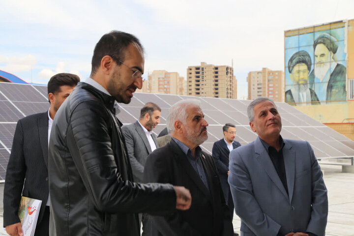 افتتاح نیروگاه ۴۰ کیلوواتی خورشیدی در بنیاد شهید آذربایجان شرقی