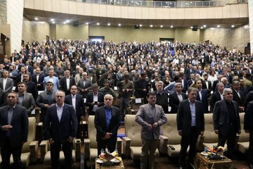 رییس اتاق ایران: بخش خصوصی ظرفیت عبور دادن کشور از مشکلات اقتصادی را دارد