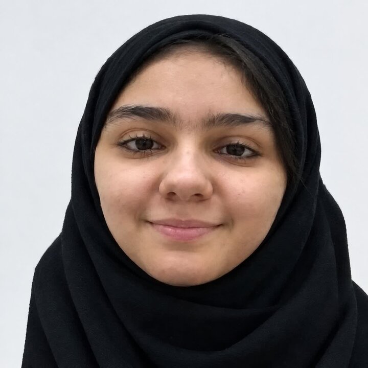 رتبه چهار کنکور تجربی: گوشی‌ام را کنار نگذاشتم، اما مطالعه‌ام متمرکز بود