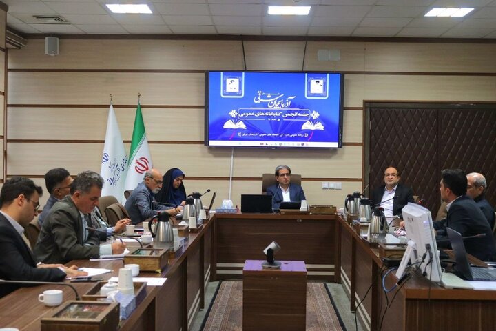 شهرداریها به تعهد قانونی خود در قبال کتابخانههای عمومی عمل کنند