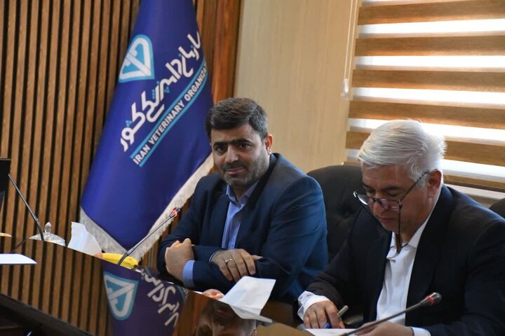 ستاد اجرایی فرمان امام(ره) پای کار جهش تولید دام سبک در آذربایجان‌شرقی است
