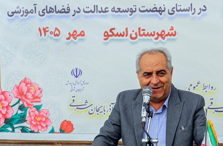 استاندار آذربایجان‌ شرقی: دانش‌آموزان را برای ورود مؤثر به جامعه آماده کنیم