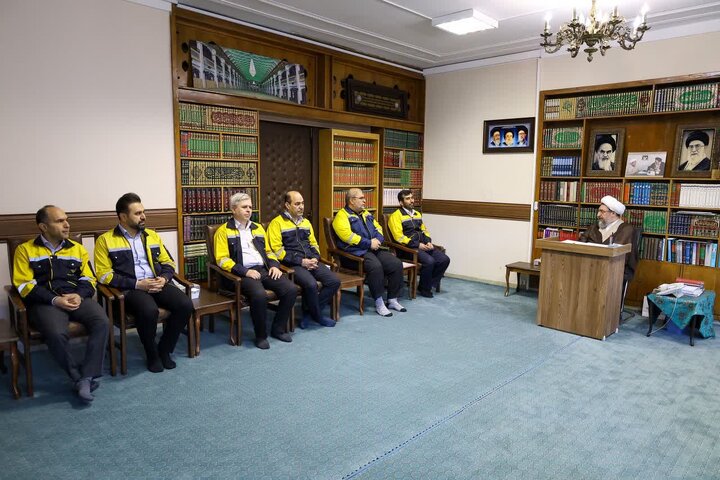 نماینده ولیفقیه در آذربایجانشرقی:سلامت اداری و شایستهسالاری،لازمه ارتقای خدمات پستی است