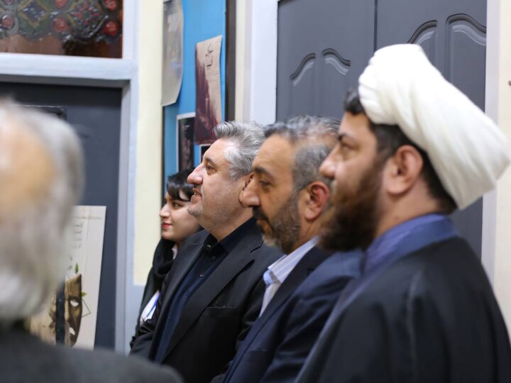 «رویش» به صحنه آمد؛ آغاز نخستین جشنواره تئاتر کاراولی‌های آذربایجان‌شرقی