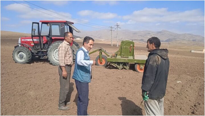 آغاز کشت پاییزه هوراند با تمرکز بر بذور مقاوم و کشت مکانیزه