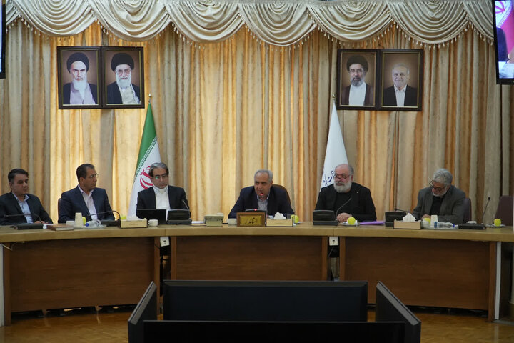 استاندار آذربایجان‌ شرقی: انتقال آب ارس و توسعه متوازن استان را با جدیت پیگیری می‌کنیم