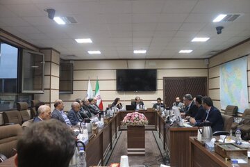 بررسی مشکلات صنف داروسازی آذربایجان‌ شرقی