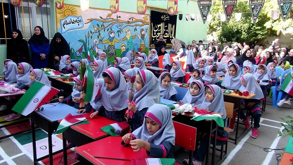 نواخته شدن زنگ شکوفه‌ها در مدارس کهگیلویه و بویراحمد +عکس