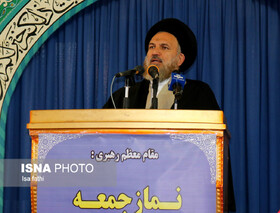 همه امام جمعه جدید یاسوج را بعنوان خدمتگزار مردم می شناسند