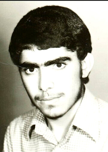 شهیدی که شهادت در کربلا را بر کرسی پزشکی ترجیح داد شهیدی که شهادت در کربلا را بر کرسی پزشکی ترجیح داد