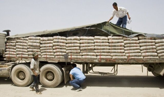 کشف و ضبط ۳۵۰ کیسه سیمان قاچاق در یاسوج