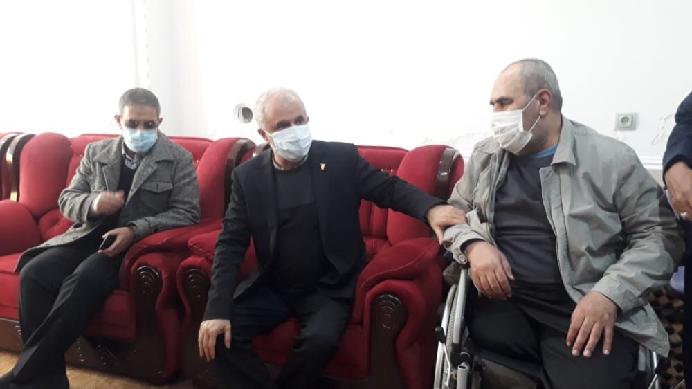 مداوا و پرداخت خسارات منازل خانواده معظم شهدا و جانبازان شهر سی سخت در کمترین زمان مداوا و پرداخت خسارات منازل خانواده معظم شهدا و جانبازان شهر سی سخت در کمترین زمان
