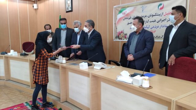 تجلیل استاندار کهگیلویه و بویراحمد از پیشکسوتان و قهرمانان تیراندازی و کاراته استان