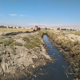 لایه‌روبی و رهاسازی کانال فاضلاب و هدایت آب‌های سطحی در محدوده گلزار دهدشت