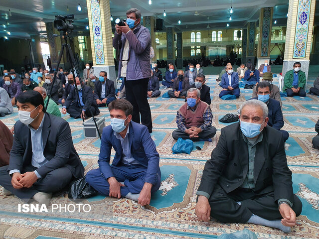 رونمایی از کتاب «اختران روشن» در دهدشت