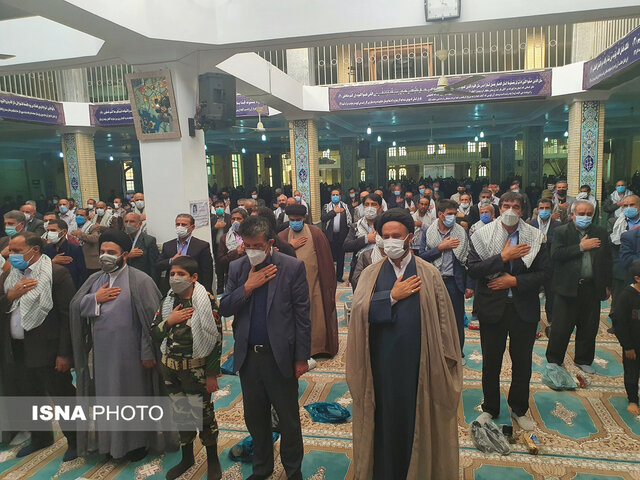 رونمایی از کتاب «اختران روشن» در دهدشت