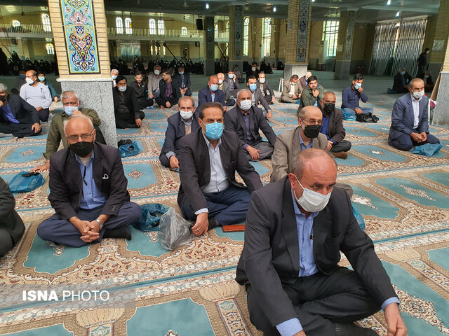 رونمایی از کتاب «اختران روشن» در دهدشت