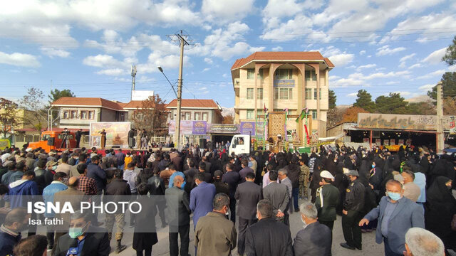 برگزاری مراسم استقبال از درب حرمین امامین عسکریین در یاسوج