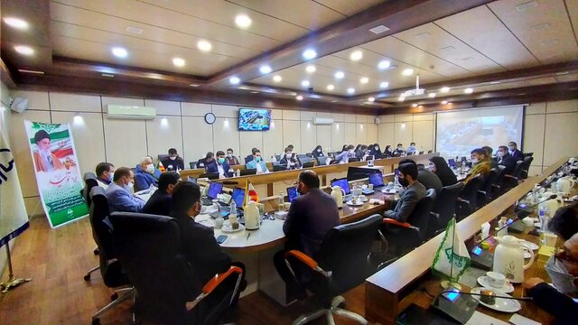 دانشجو در فضای علمی و منطقی مطالبهگری کند