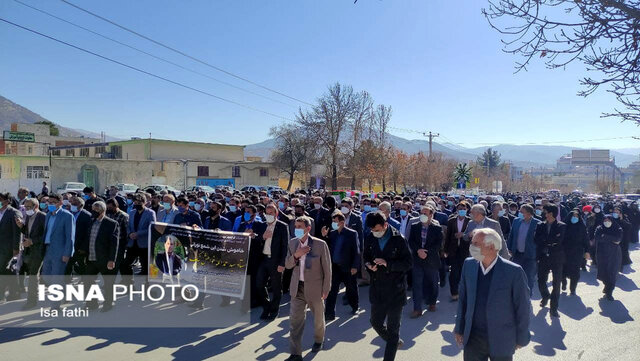 پیکر خبرنگار و فرهنگی کهگیلویه و بویراحمدی در یاسوج تشییع و به خاک سپرده شد