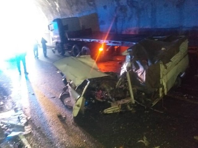 برخورد منجر به فوت تریلر با وانت پیکان + عکس