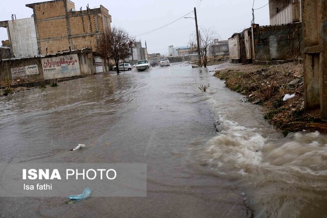 آب گرفتگی معابر سطح شهر - یاسوج
