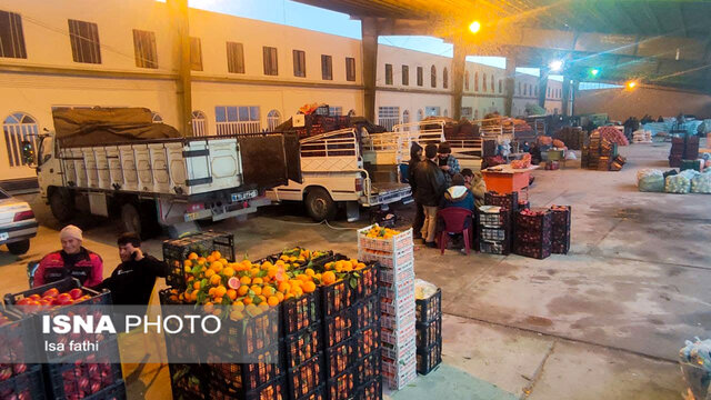 تک نرخی شدن میوه در کهگیلویه و بویراحمد با راه اندازی میدان میوه به نفع مردم و به ضرر دلال