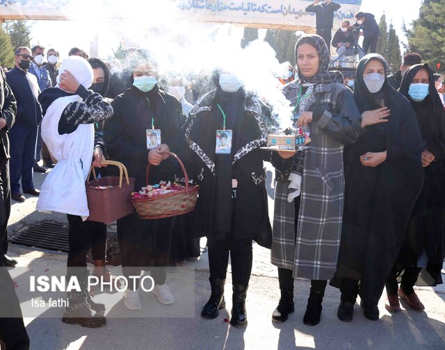 تشییع پیکر ۳ شهید تازه تفحص شده در یاسوج